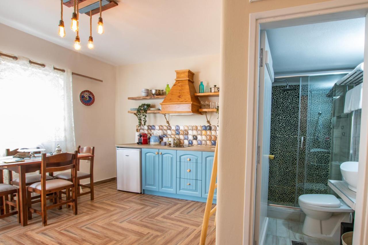 Gorgona Blue Apartments 卡尔帕索斯 外观 照片