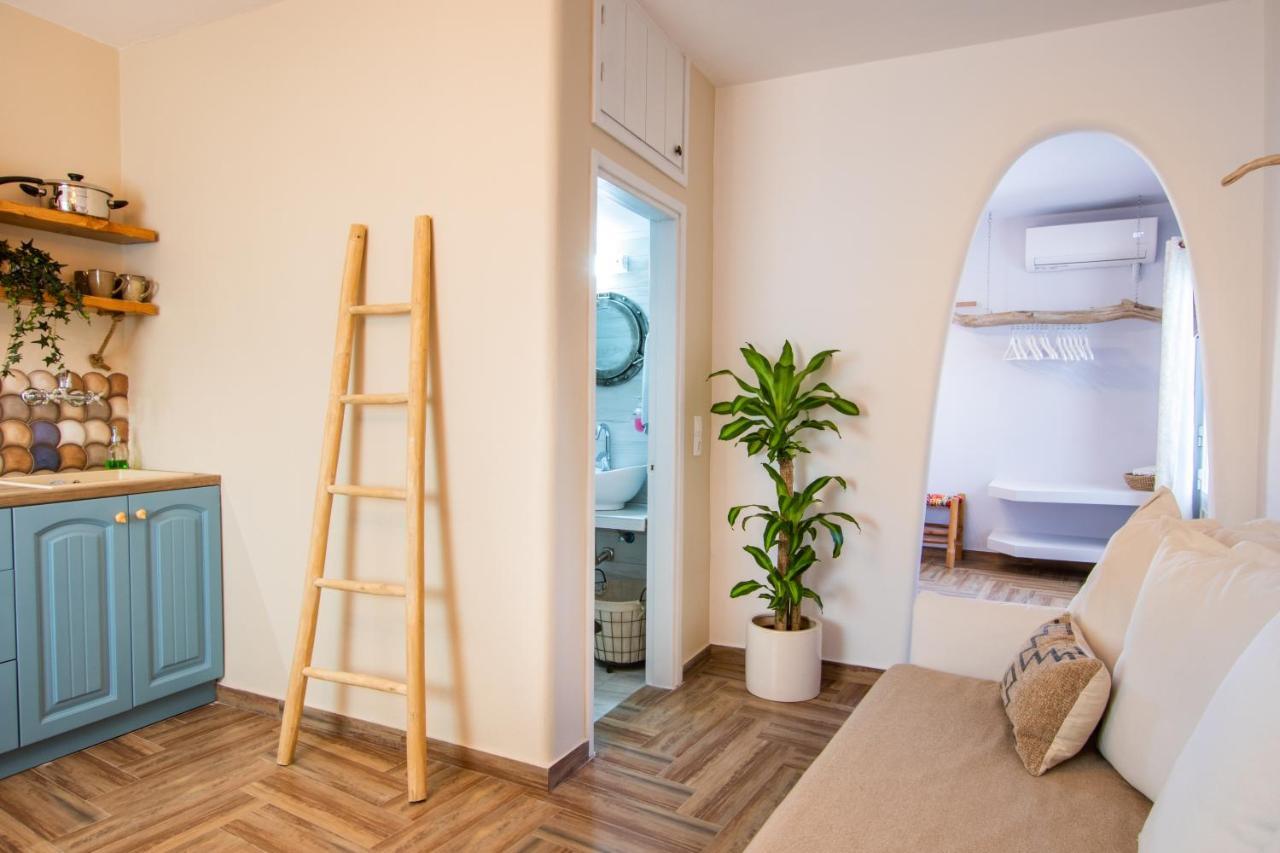 Gorgona Blue Apartments 卡尔帕索斯 外观 照片